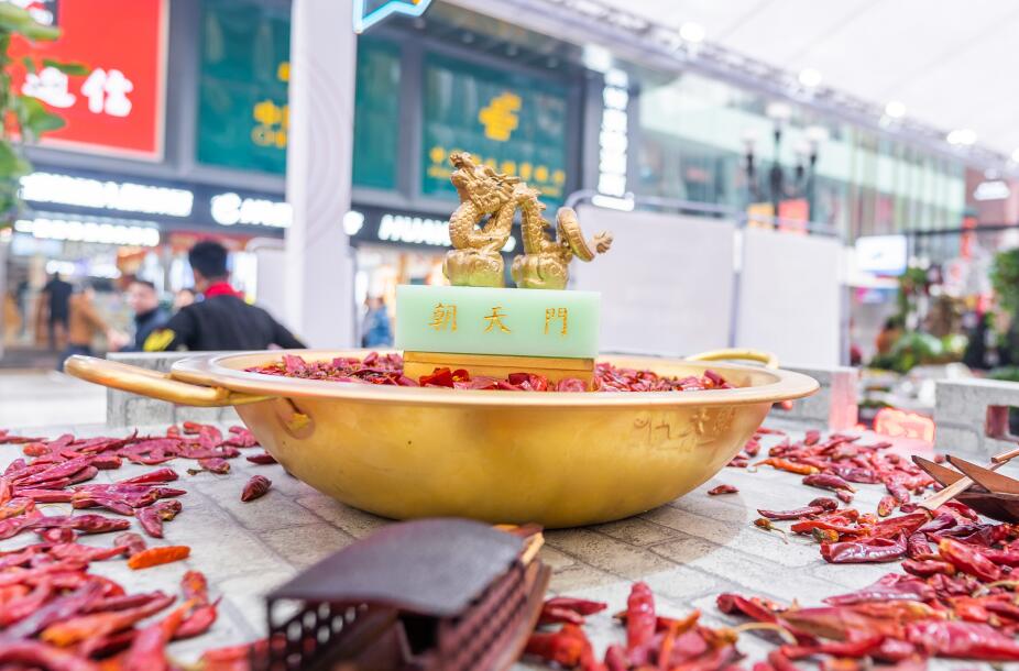 哈密開火鍋加盟店如何經(jīng)營？怎么管理？