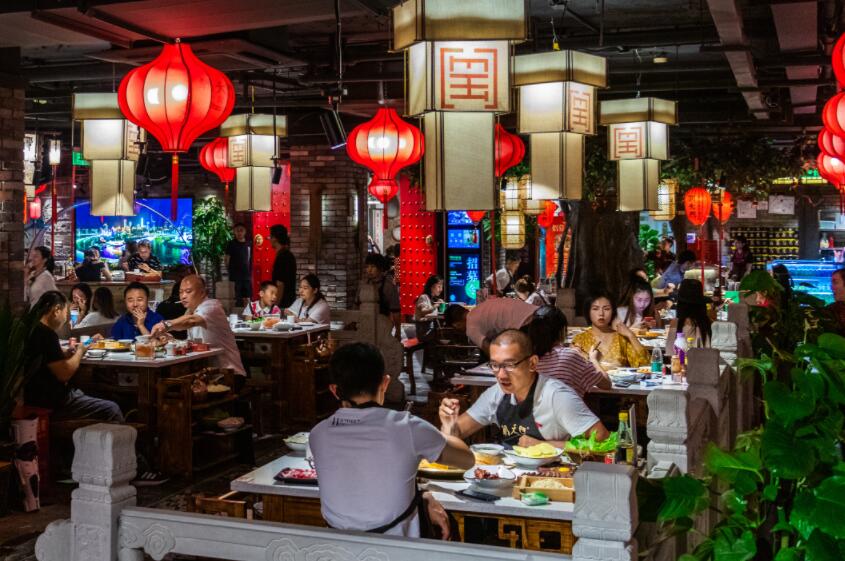 青銅峽開火鍋加盟店有哪些地方優(yōu)勢?
