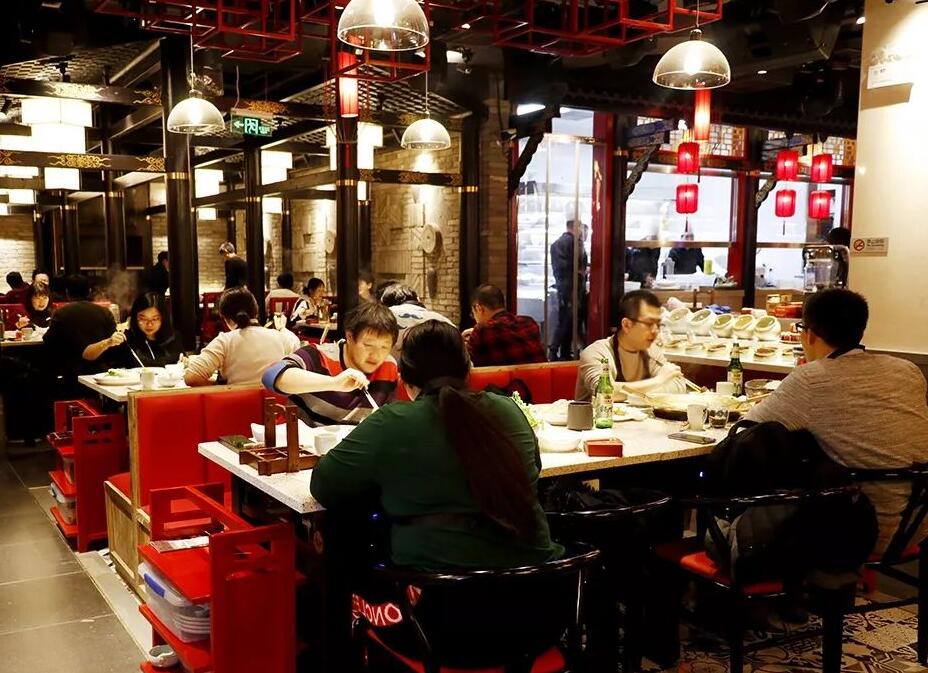 新開(kāi)的四川火鍋店沒(méi)人光顧？這樣擺盤人氣高漲！
