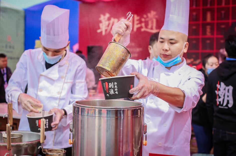 任丘開火鍋加盟店，請先做好這些調研工作！