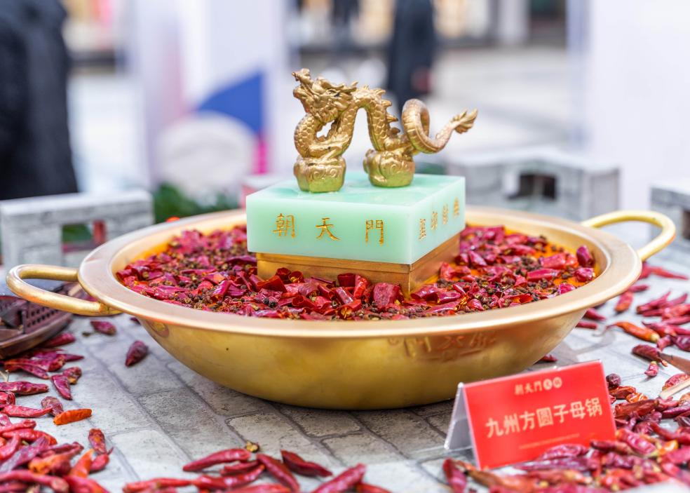 來賓開火鍋加盟店，簡單幾步營業(yè)額倍增！