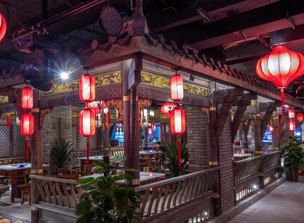 火鍋加盟店有哪些服務禮儀？一起學起來！