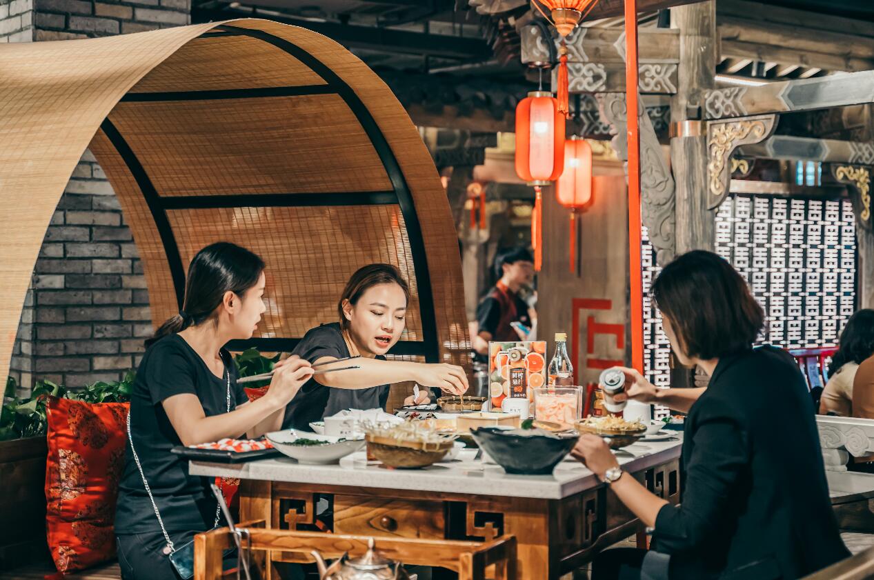 “偽國(guó)潮”爛大街，餐飲國(guó)潮風(fēng)還能吹多久？